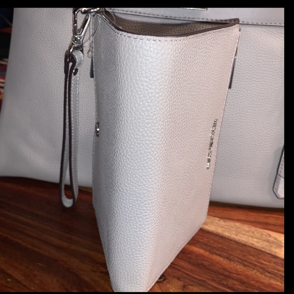 Michael Kors large Jet Set Pearl Grey wallet/ wristlet - Picture 4 of 5